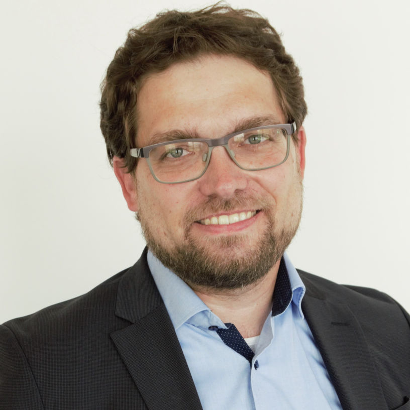 Deputy Head of Group Dr. Bastian Büttner